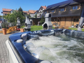 Domki letniskowe z JACUZZI